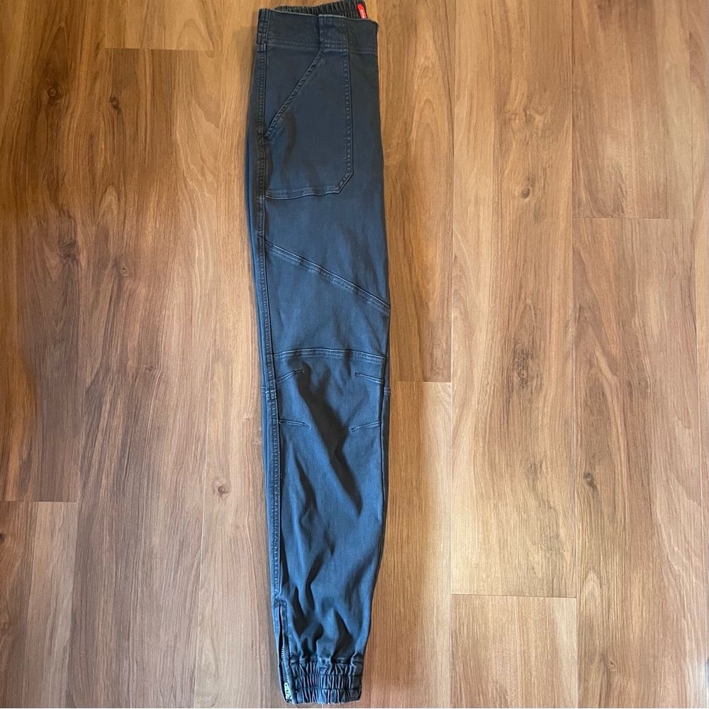 Spanx Stretch Twill Cargo Jogger Pants Women’s Small  Washed Black 20319R